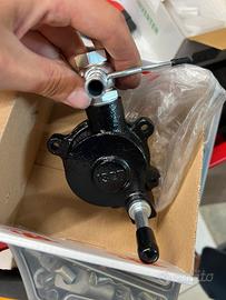 Pompa vuoto alternatore lj70 faro tondo