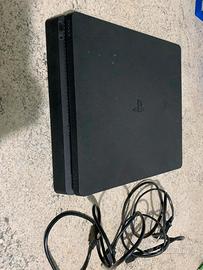 PLAYSTATION 4
