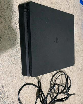 PLAYSTATION 4