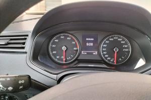 
🚗  Seat Arona 1.0 Reference 95 CV con impia