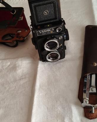 Fotocamera biottica (TLR) Yashica Mat-124 G