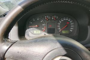 Volkswagen Golf 1.6 2003