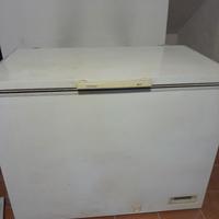 congelatore a pozzo 200 l