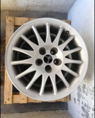 Cerchi in lega da 16