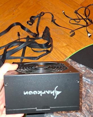 alimentatore sharkoon 550W semi-modulare