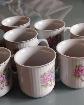 set tazzine vintage in porcellana 