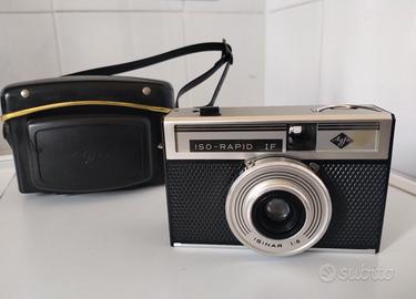 Fotocamera vintage Agfa con custodia originale 