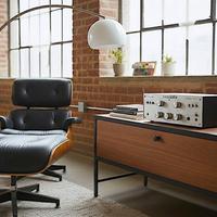 Marantz PM 1030 amplifier / Year 1977