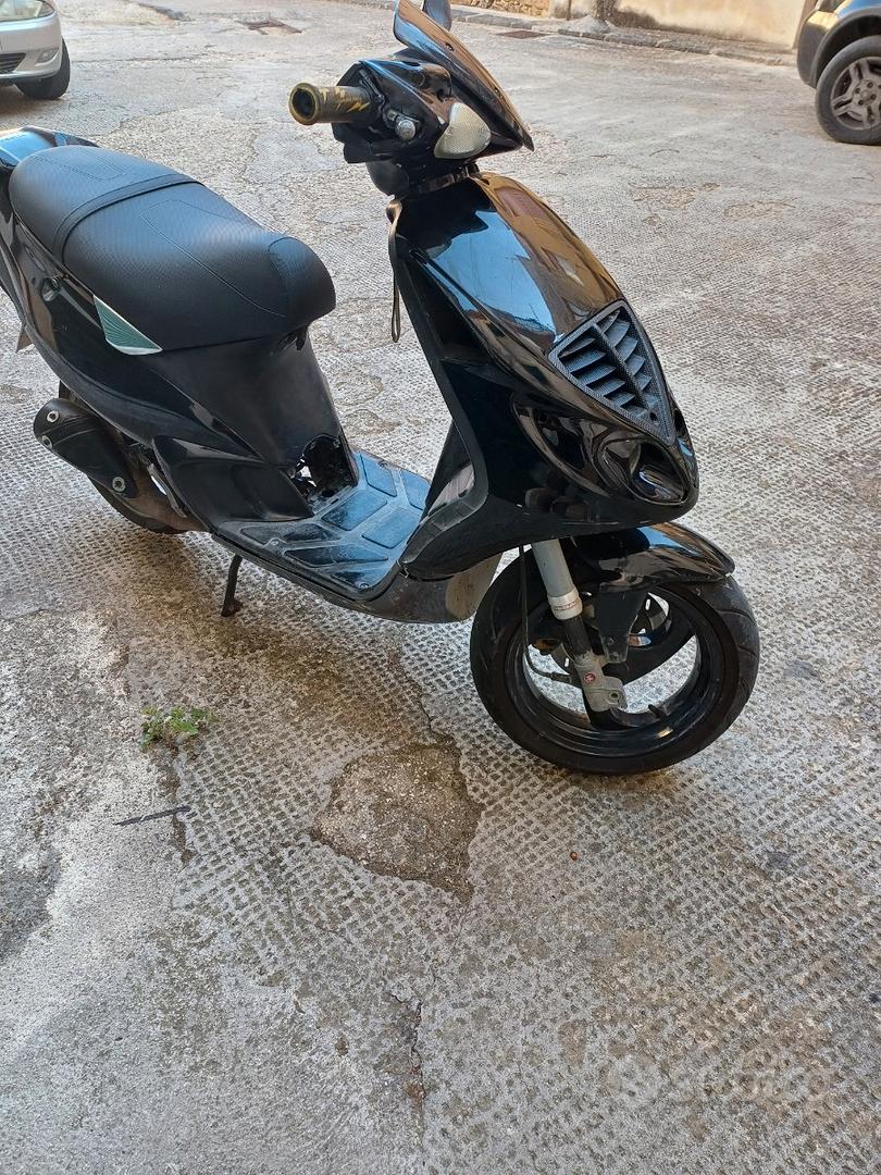 Scooter Piaggio Nrg Mc3 2003 Piaggio NRG 2003 Moto E Scooter In