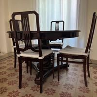 tavolo rotondo con 4 sedie