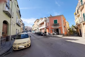 2 LOCALI A SANT'ANASTASIA