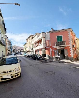 2 LOCALI A SANT'ANASTASIA