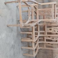 Sedie più capotavola al grezzo