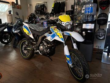 Um DSR 125 EX