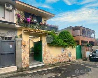CASA SEMINDIPENDENTE A MARACALAGONIS