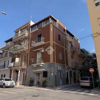 2 LOCALI A MARGHERITA DI SAVOIA