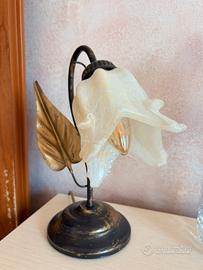 Coppia di lampade da comodino a fiore