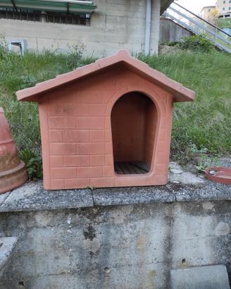 Cuccia per cani plastica grande