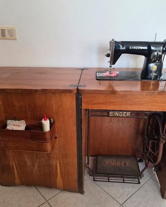 Macchina da Cucire Singer Vintage con mobile