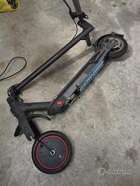 monopattino xiaomi 1 s+ motore 2 pro nuovo