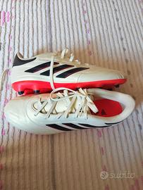 Scarpe Adidas n 43  e 1/2