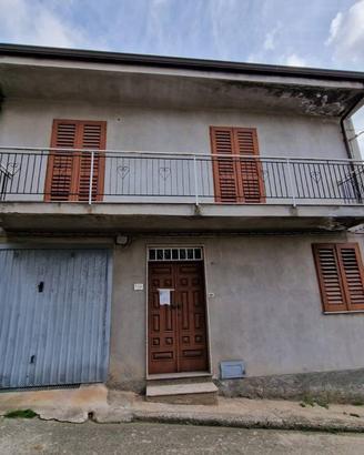 Casa indipendente di 192 m² con più di 5 locali e 