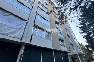 QUADRILOCALE AMPIO CON BOX AUTO!