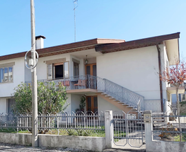Villa singola centrale