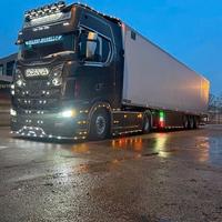 Aggancio completo Scania S650 e rimorchio Lamberet