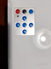 proiettore nuovo completo di telo 