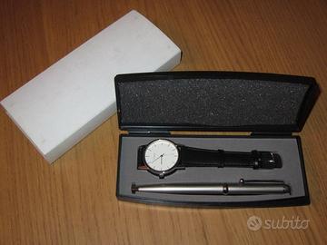 Cofanetto biro e orologio al quarzo. Idea economic