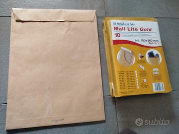 9 buste imbottite 18*26 + 3 buste grandi 40*30