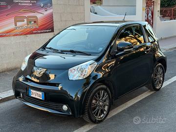 Toyota iQ 1.0 68CV Automatic *NAVI - 2009