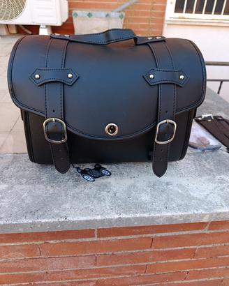 Borsa posteriore per moto custom 