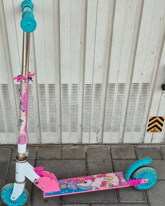 Monopattino bambina