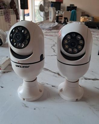2 Telecamere wifi 220 volt