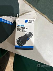 Quad lock caricabatteria