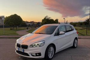 Bmw Serie 2 318d Luxury.