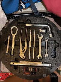 Kit attrezzi mercedes bens