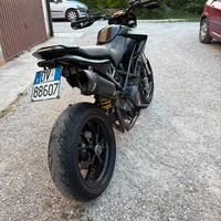 ducati hypermotard 796