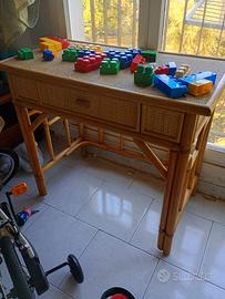 Tavolo/ scrivania in legno
