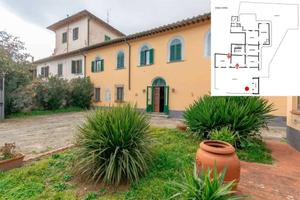 Casa indipendente di 480 m² con più di 5 locali a 