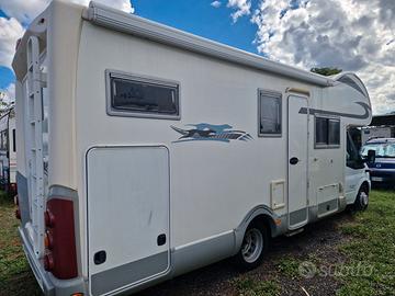 Laika X 695-2009-solo 45000 km