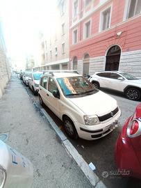 2011  - Fiat Panda - 3800€