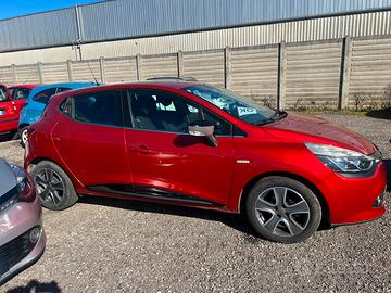 Renault clio 1.5 dci custome national 90cv