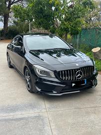 Mercedes CLA 220 Premiun AMG dark night