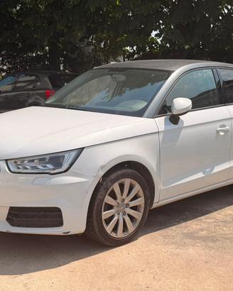 Audi A1 SPB 1.6 TDI 116 CV S tronic Admired