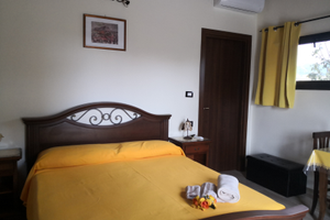 Camera matrimoniale CIR078025-AAT-00010