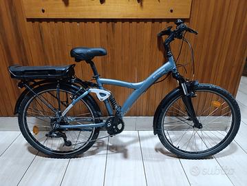 Trekking bike elettrica Btwin 