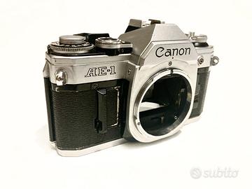 Macchina fotografica Canon AE-1